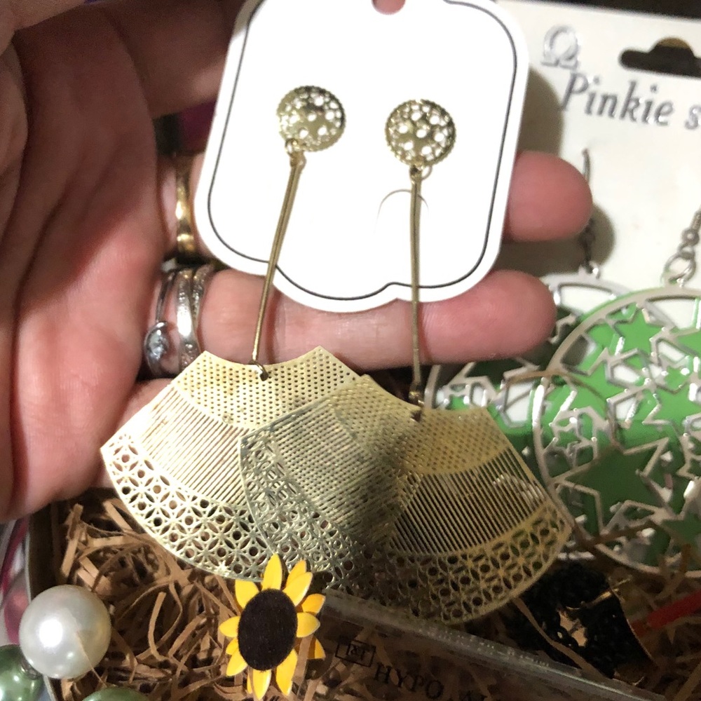 💚💛🖤 Lot/Bundle of Earrings! 💚 - Picture 8 of 12